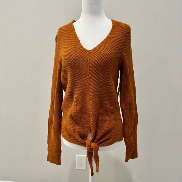 Tie front sweater - Picture 5 of 8